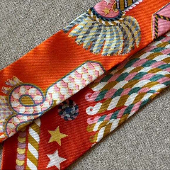 NWT🧡Hermes🧡Epaulettes de Gala Silk Twilly - Picture 7 of 9